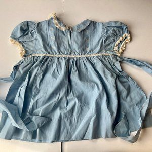 Vintage 1940-50"s cotton infant dress with tie waist